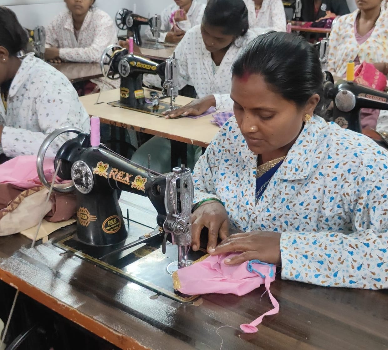 मोहला : सुशासन की योजनाओं से श्रीमती कविता बनी आत्मनिर्भर, जीवन में आए सकारात्मक बदलाव