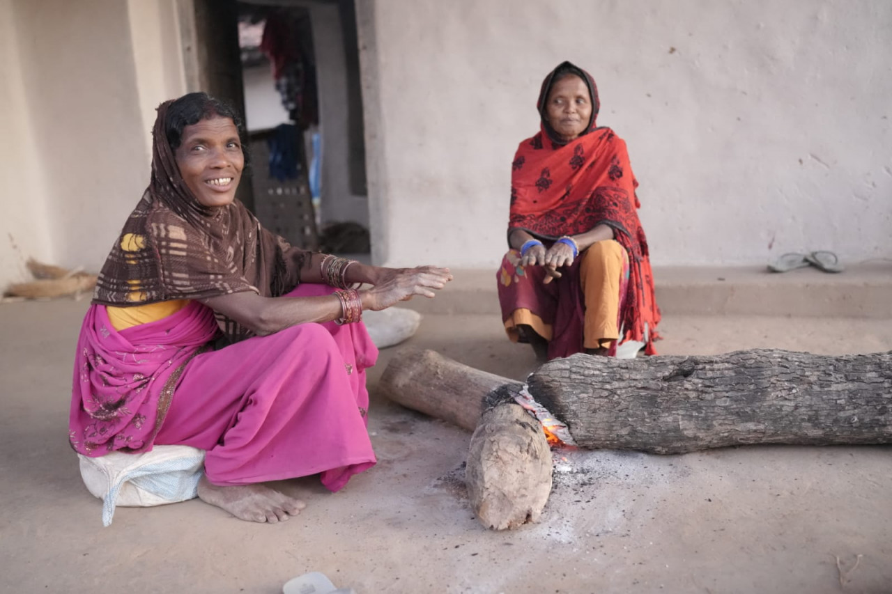 कोरबा: पवड़िया को मिला सम्बल तो बाबी बाई ने खरीदी कम्बल, ठण्ड बढ़ गई है इसलिए महतारी वंदन की राशि से बॉबी बाई ने ली कम्बल