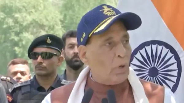 श्रीनगर में बोले राजनाथ : ‘परमाणु हथियार की धमकियों से डरते नहीं’, हम धर्म नहीं कर्म देखकर मारते हैं….
