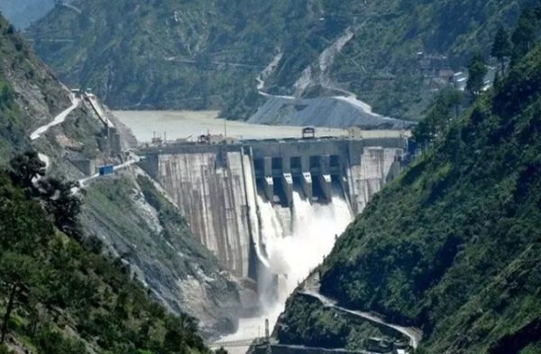 Jammu Kashmir: रामबन में सेना का वाहन 700 फीट गहरी खाई में गिरा, दर्दनाक हादसे में तीन जवान शहीद