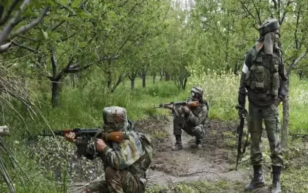 Breaking : नारायणपुर में जवानों के साथ नक्सलियों की मुठभेड़ जारी, 20 से ज्यादा माओवादियों के ढेर होने की खबर