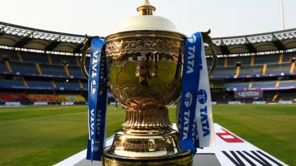 IPL 2025: आईपीएल का सत्र अनिश्चितकाल के लिए स्थगित,भारत-पाकिस्तान तनाव के बीच बीसीसीआई का बड़ा फैसला