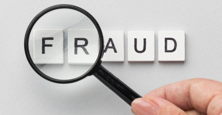 कवर्धा के प्रधान आरक्षक पर 16 लाख की ठगी का आरोप : नौकरी के नाम पर दो युवकों से वसूले पैसे, धमकी देकर किया इंकार