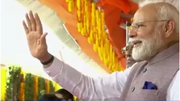 पीएम मोदी ने देश की 103 ‘अमृत भारत’ रेलवे स्टेशनों का किया उद्घाटन, नई ट्रेनों को भी दिखाई हरी झंडी