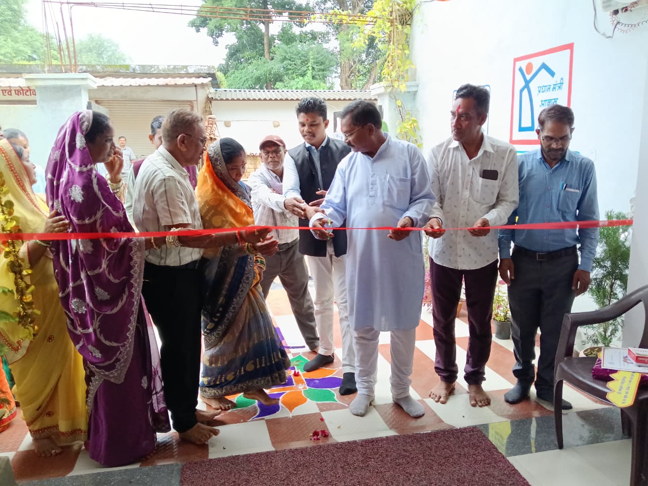 बालोद गृह प्रवेश उत्सव में सजे नए पक्के मकान